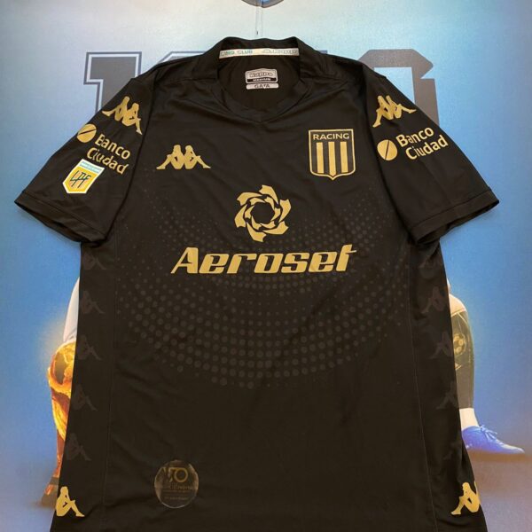 Camiseta alternativa de racing club 28 Zaracho talle M