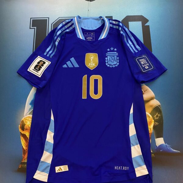 Camiseta alternativa de la seleccion argentina versión jugador 2024 talle S