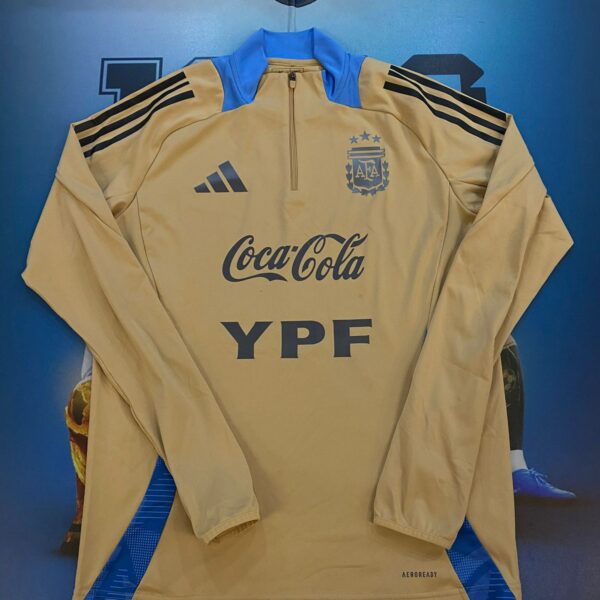 Buzo medio cierre de entrenamiento de la seleccion argentina talle M