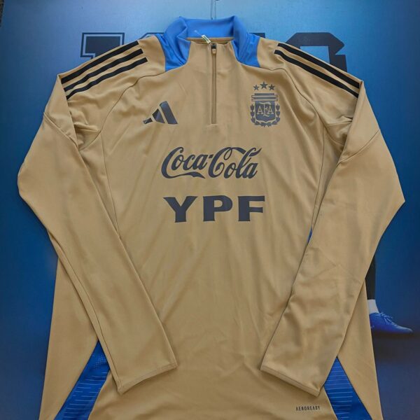 Buzo medio cierre de la seleccion argentina talle L