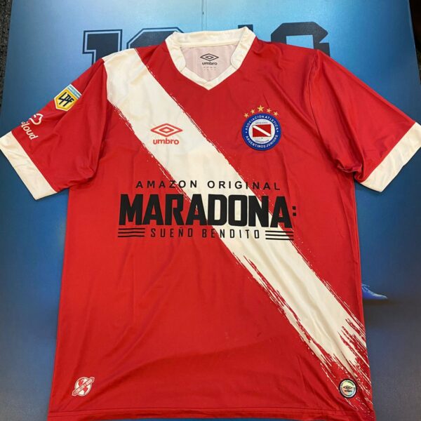 Camiseta de argentinos Jrs 2021 talle XL 2 torren