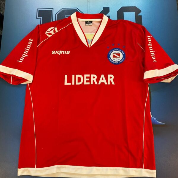 Camiseta de argentinos jrs 2007 2 talle XL