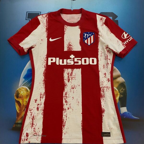 Camiseta del atletico madrid etiqueta termo sellada versión jugador 10 correa talle M