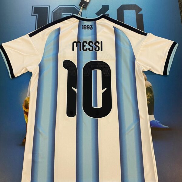 Camiseta de la selección argentina 2026 version hincha con numero y nombre!