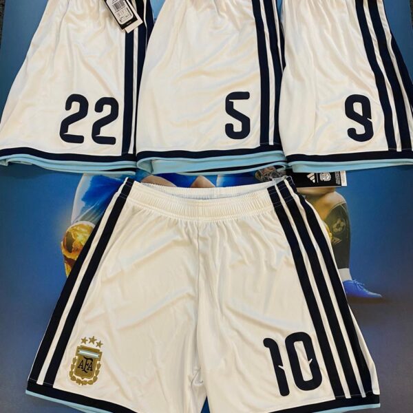 Short de la selección argentina 2026  blancos version de hincha ! jugador 9 M