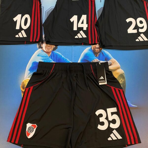 Shorts alternativos de River Plate 2025 2026 de tienda jugador 29 talle XL