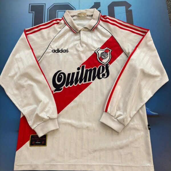 Camiseta de river Plate 1996 talle 3 jugador 11 manga larga