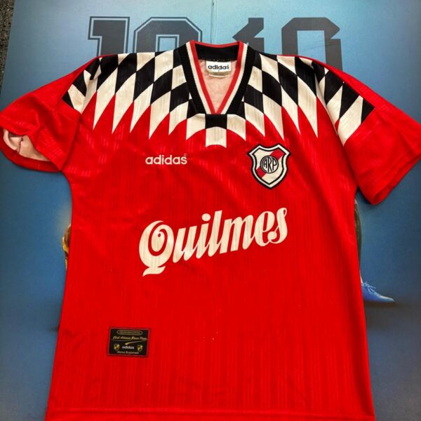 Camiseta de river Plate 1996/1997 talle 3 jugador 7