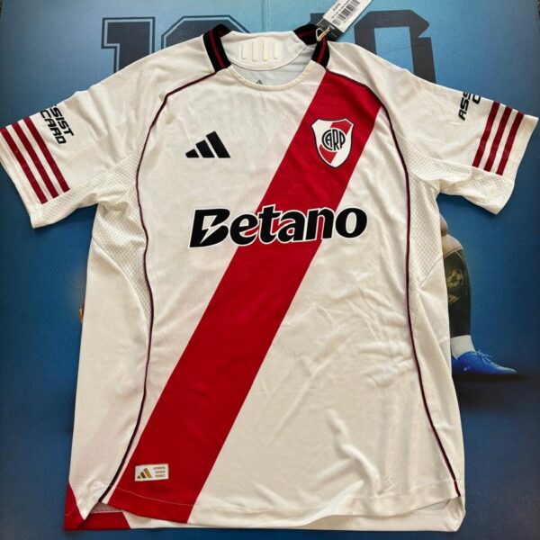 Camiseta de river Plate año 2026 talle L y XL 35 Freitas
