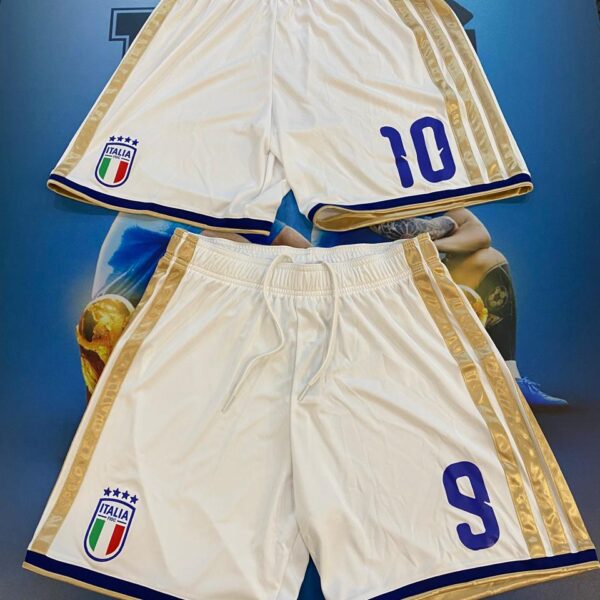 Shorts de la selección de italia talle M con numero 9