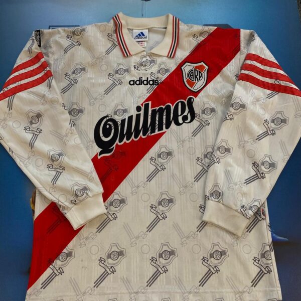Camiseta mangas largas de River Plate 1997 2 talle M