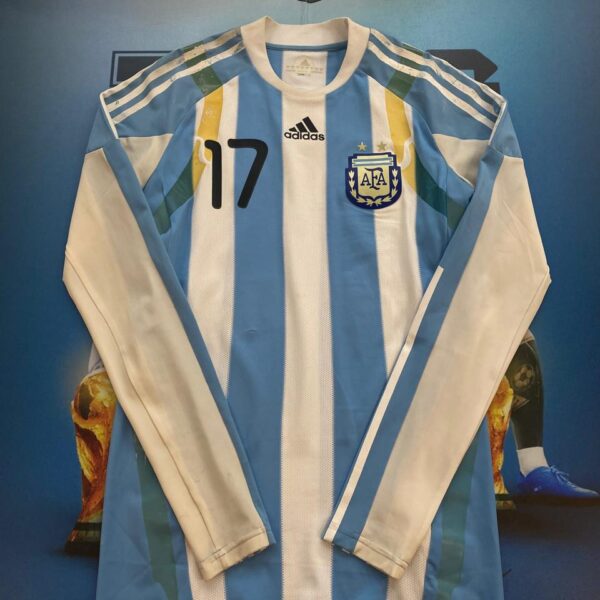 Camiseta de la selección Argentina Techfit año 2010 17 Jonás Gutiérrez talle L