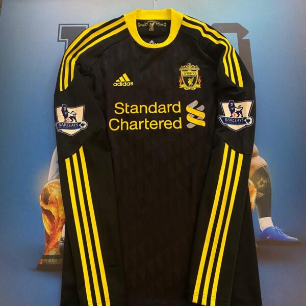 Camiseta alternativa mangas largas del Liverpool tech fit 2010 9 Torres talle L