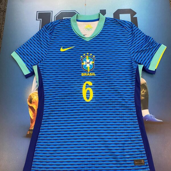 Camiseta de la selección de Brasil alternativa usada en partido talle L 6 wendell