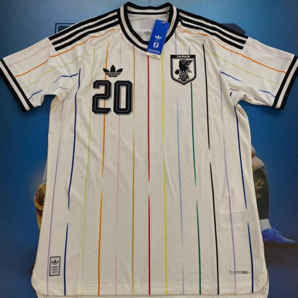 Camiseta de la selección de Japón versión jugador 2026 20 Kubo talle M