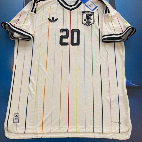 Camiseta de la selección de japon 2026 talle L 20 kubo !