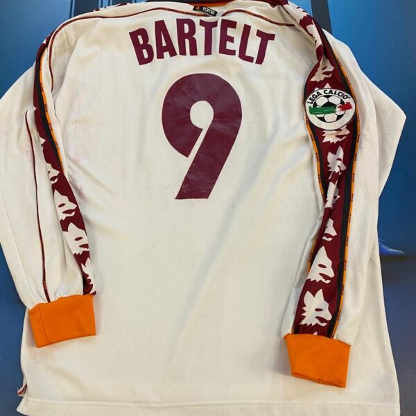 Camiseta alternativa de la roma año 1999 usada por gustavo bartelt talle XL ! El facha !