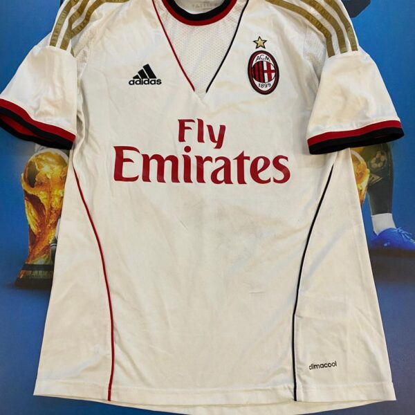 Camiseta alternativa del milan talle S  22 kaka original de época !