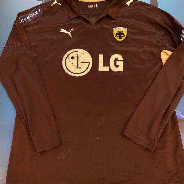 Buzo de arquero del aek de Grecia usado por el Chino saja! Talle XL !