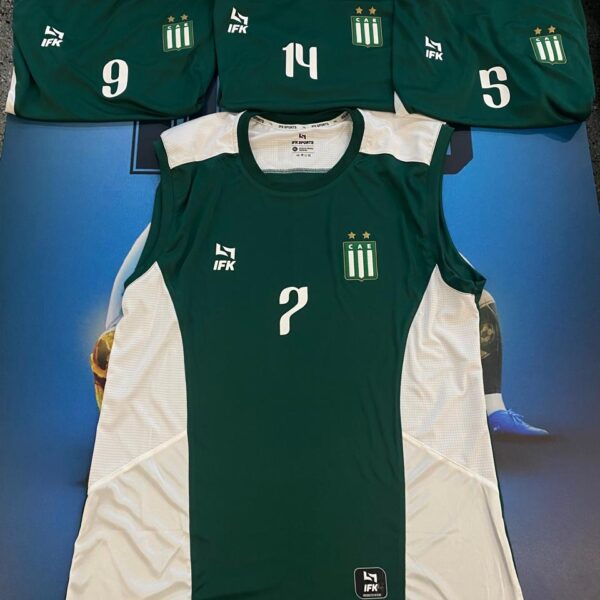 Musculosa de entrenamiento de Excursionistas 2026