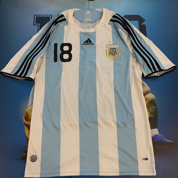 Camiseta de la selección Argentina 2008 18 Messi talle M