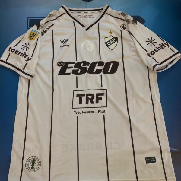 Camiseta de Platense homenaje papa Francisco 7 Mainero talle L