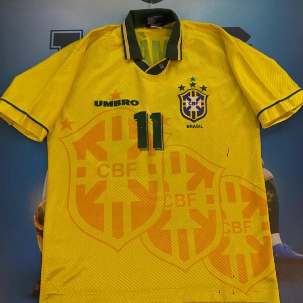 Camiseta de la selección de Brasil  1994 11 Romario talle G (L)