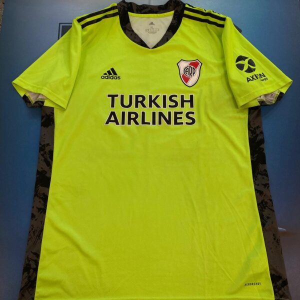 Camiseta de arquero de River Plate 24 Perez talle XL