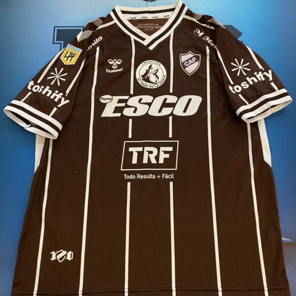 Camiseta de Platense 22 Lozano talle XXL