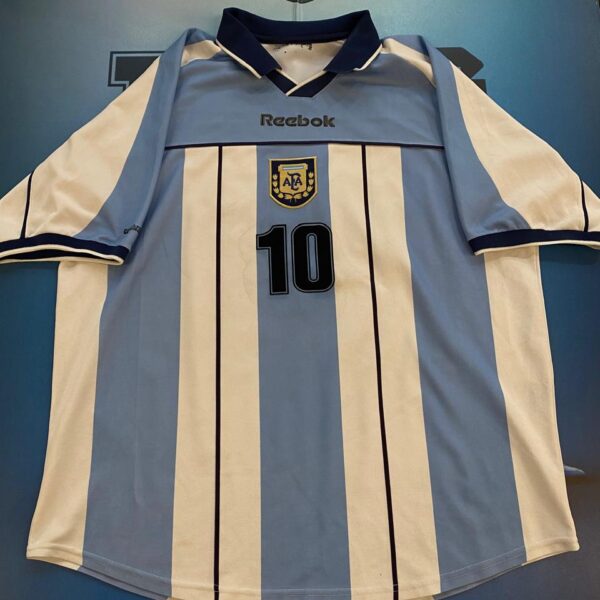 Camiseta de la selección Argentina  año 2001 10 Romagnoli talle XL