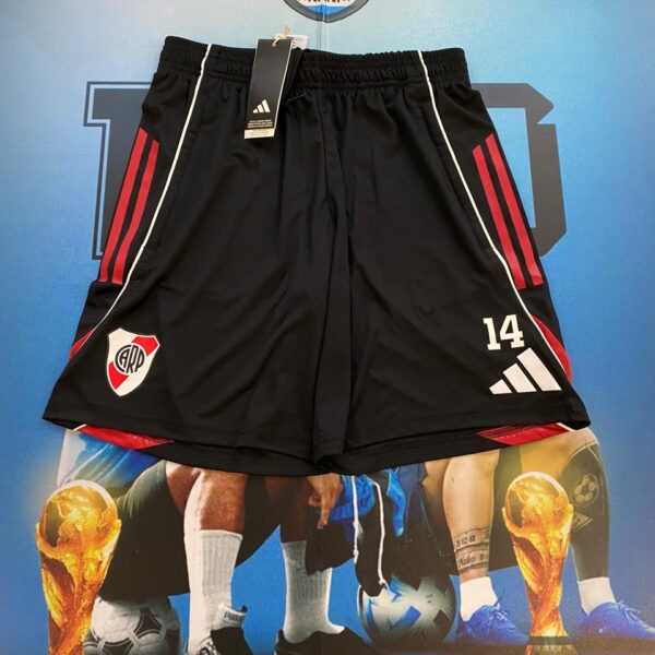 Bermuda de entrenamiento de River Plate  2025/2026