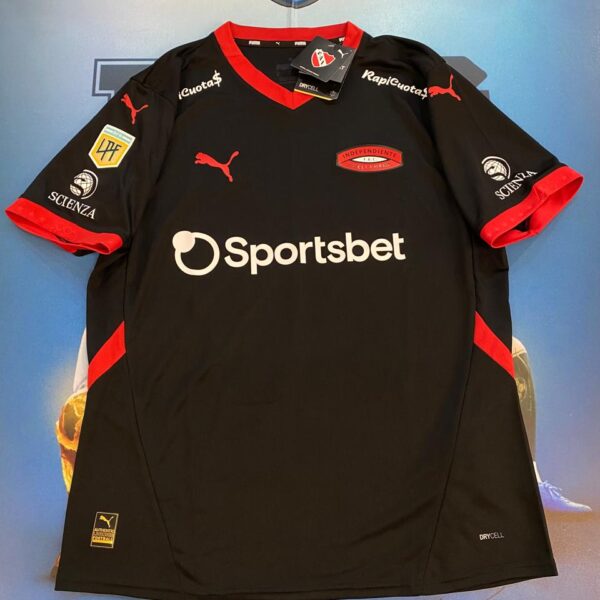 Camiseta alternativa de Independiente 26 Lomonaco talle M