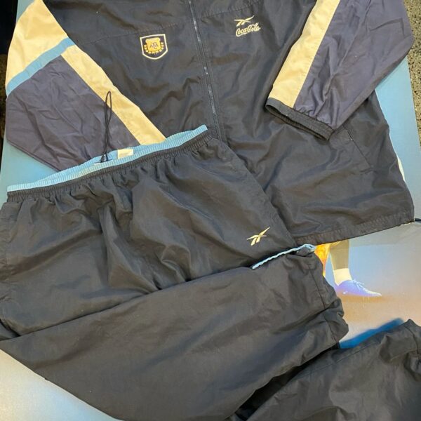 Conjunto de la selección argentina talle XL año 1999 2000