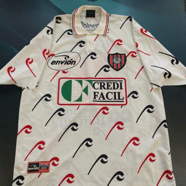Camiseta alternativa de Chacarita temporada 1999 2000 talle 5