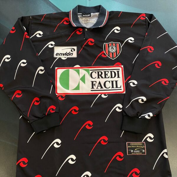 Camiseta alternativa mangas largas de Chacarita 1999 11 nro pintura talle 4