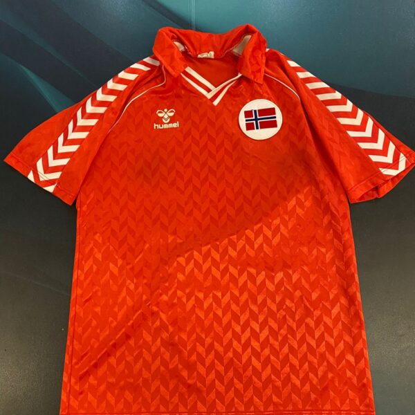 MATCHWORN  Camiseta de noruega año 1987 hansen usada en partido