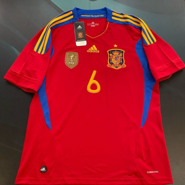 Camiseta de la selección de España  6 Iniesta talle L