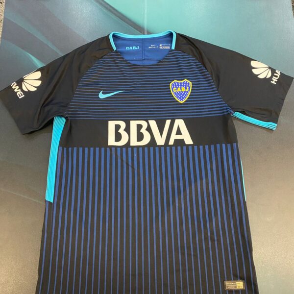 Camiseta de boca alternativa versión jugador  32 tevez talle L