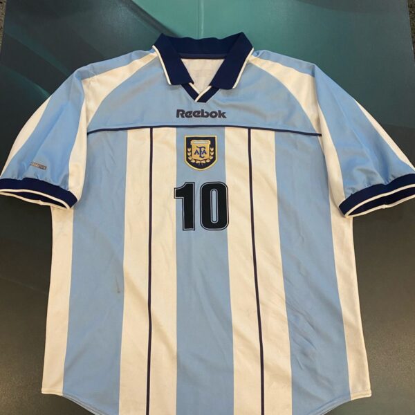 Camiseta de la selección argentina talle XL 2001  10 romagnoli