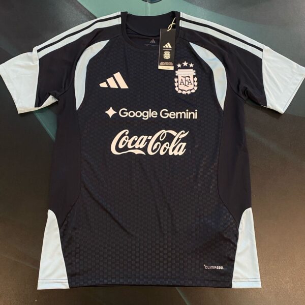 Remera de entrenamiento de la selección Argentina  2026 talle S
