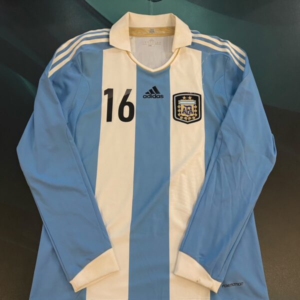 Camiseta mangas largas de la selección Argentina  16 Fernandez 2011 2012 Formotion talle L