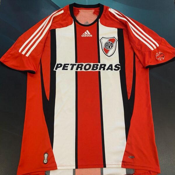 Camiseta tricolor de River Plate año 2007 10 talle L