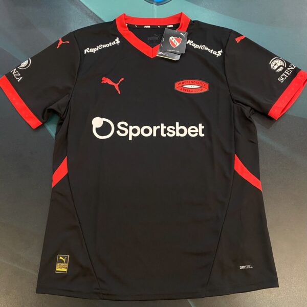 Camiseta alternativa de Independiente 22 Zabala talle S