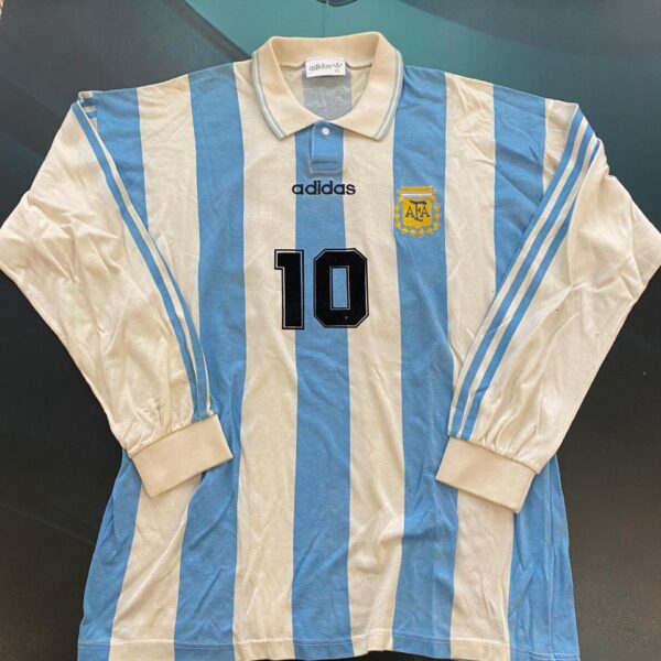 Camiseta mangas largas de la selección Argentina  1994 10 Maradona talle 3