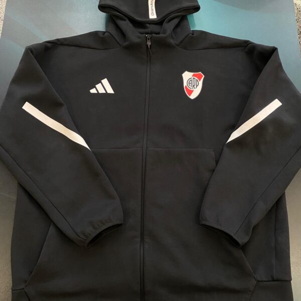 Campera de River Plate talle XXL