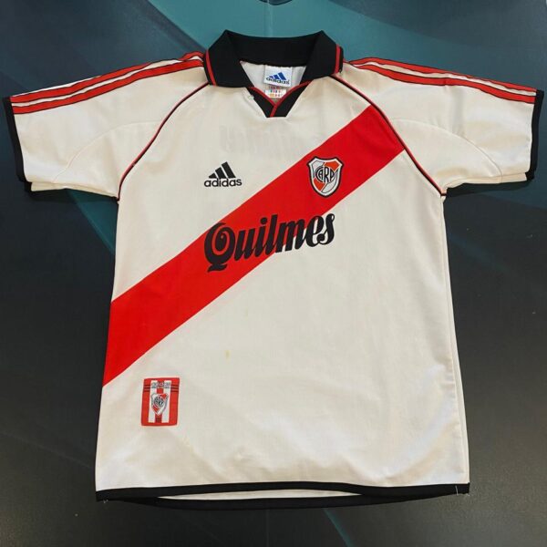 Camiseta de River Plate 2000 2001 7 talle L de niño