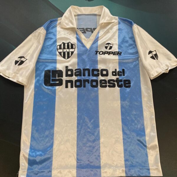 Camiseta de Gimnasia y tiro de Salta temporada 1993 1994 5 talle 42