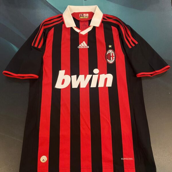 Camiseta del Milán 2009 80 Ronaldinho talle M