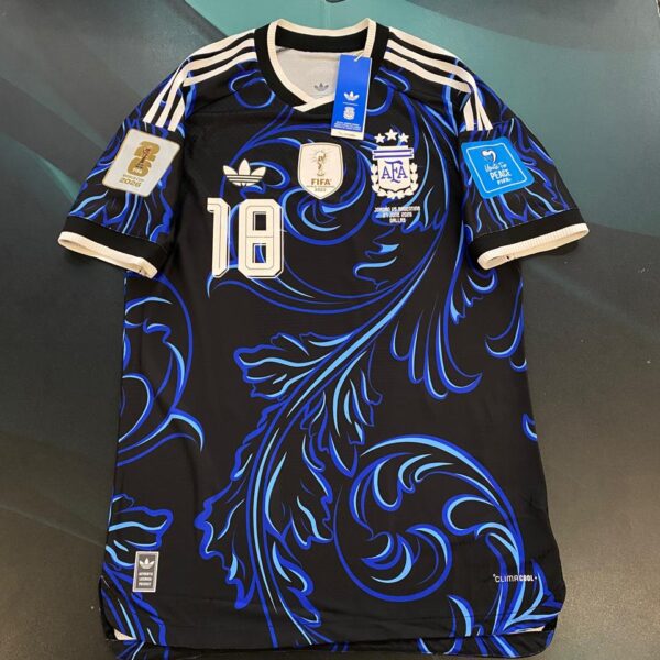 Camiseta alternativa de la selección Argentina  versión jugador mundial 2026 vs Jordania 18 nico paz talle S