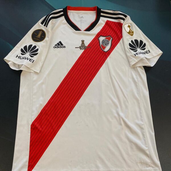 Camiseta de River Plate final copa libertadores 2018 8 Quintero talle M
